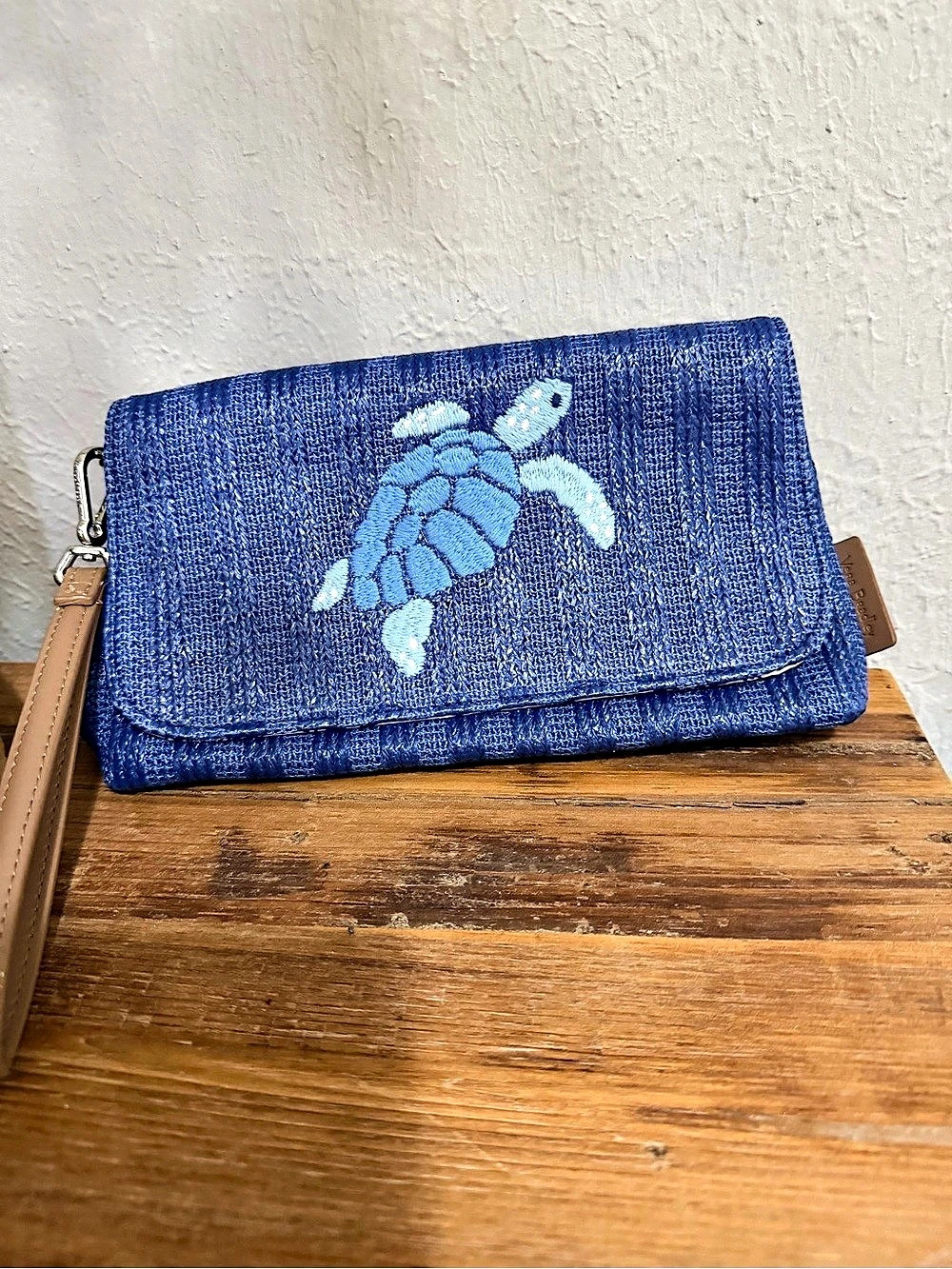 Vera Bradley Sea Turtle Blue & White Wristlet